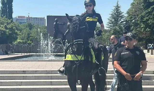 NATO Zirvesi öncesi başkentte atlı polislerin mesaisi sürüyor