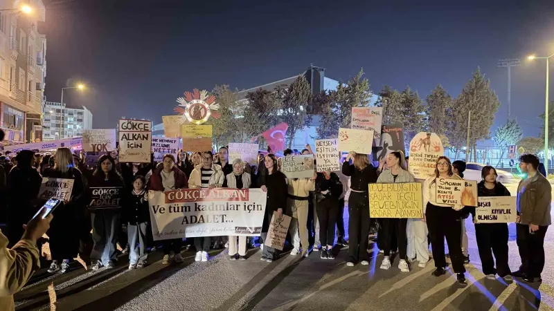Bursa'da Hayattan Koparılan Gökçe Alkan İçin Adalet Yürüyüşü Düzenlendi