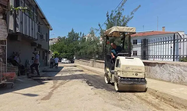 Şehzadeler'de altyapısı tamamlanan sokaklar asfaltlanıyor