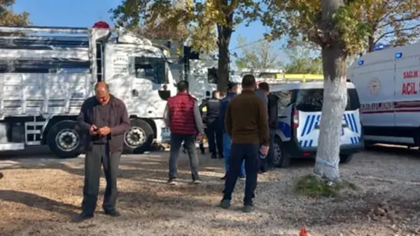 Bursa'da Kamyon Sürücüsü Aracının İçinde Hareketsiz Bulundu
