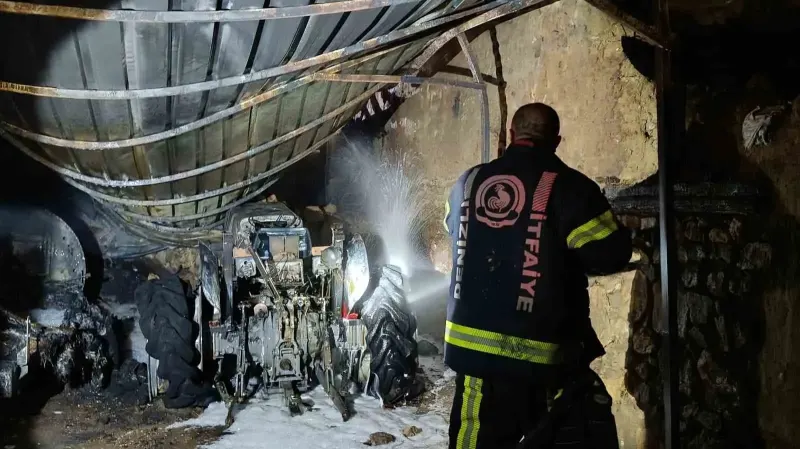 Denizli'de Traktör Yangını Korkuttu