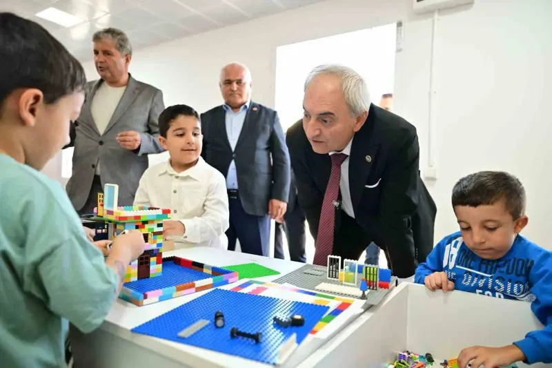 Kepez'in Özel Çocukları İçin Hayata Geçirilen Mavi Dünya Parkı Ziyaret Edildi