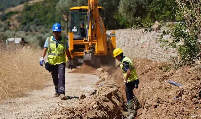 Zeytinköy Mahallesi'nde içme suyu hatları yenileniyor