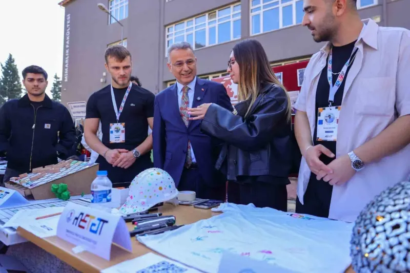 İlkadım Belediyesi Gençlerin Gelişimi İçin Çalışmalarını Sürdürüyor
