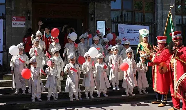 Samsun'da 529 yıllık gelenek: Mehteran coşkusuyla sünnet şöleni