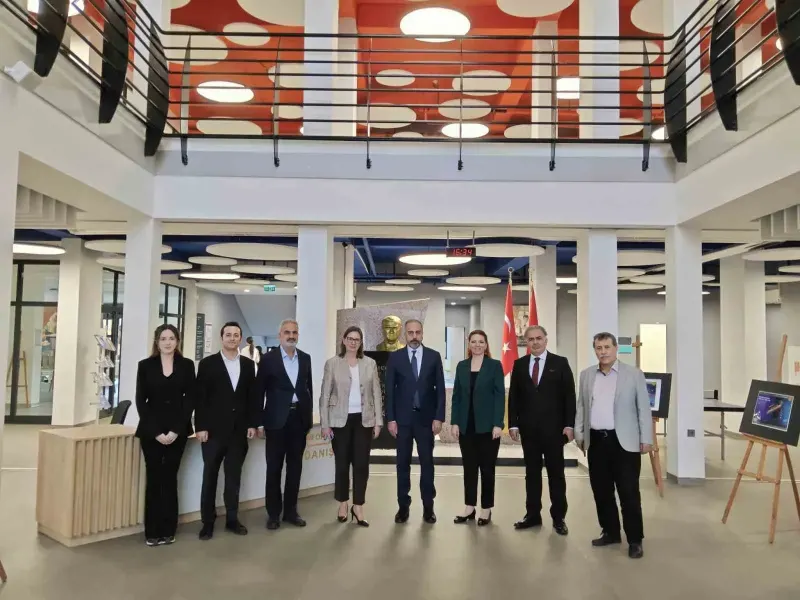Rektör Şevli Özel Eren Fen Ve Teknoloji Lisesini Ziyaret Etti