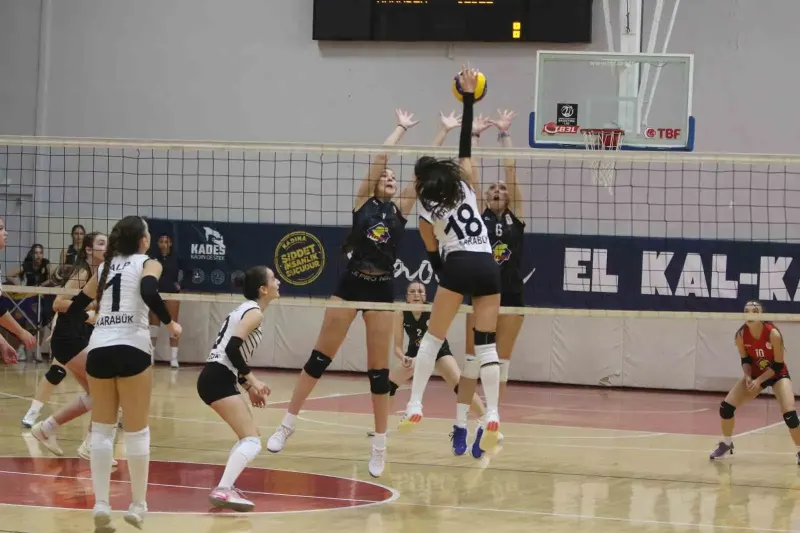 Karabük Gençlikspor Kendi Sahasında Gebze Ekibini Net Skorla Geçti