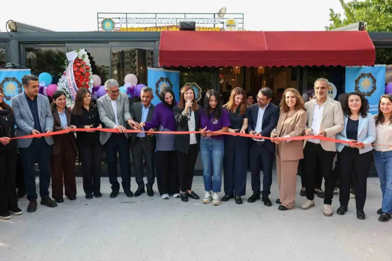 Diyarbakır'da Tamamı Kadın Çalışanlardan Oluşan Hamravat Sosyal Tesisi Hizmete Girdi