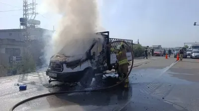 Hatayda Seyir Halindeki Pikap Alevlere Teslim Oldu