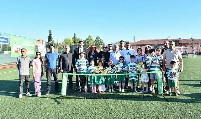 Yeşilyurt'ta yaz spor okulları ve spor akademisi coşkuyla açıldı