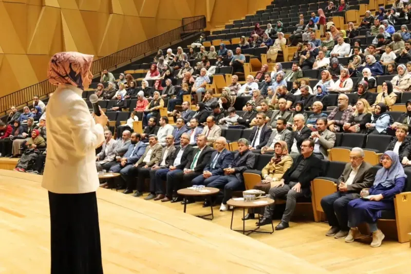 Denizli'de Maneviyat Ve Psikoloji Odaklı Konferans Düzenlendi