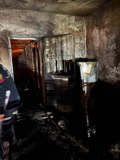 Aydın Karacasu'da Çıkan Ev Yangınında Üç Kişi Yaralandı