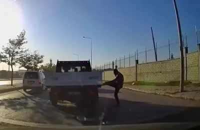 Konya'da Trafikte Yol Verme Tartışmasında Kamyonete Tekme Atan Sürücüye 180 Bin Lira Ceza
