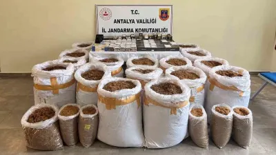 Antalya'da Kaçak Tütün Operasyonunda Binlerce Ürün Ele Geçirildi