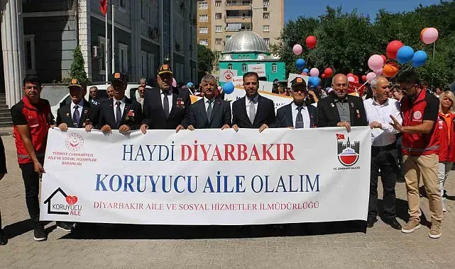 Diyarbakır'da "Korucu Aile Yürüyüşü" düzenlendi