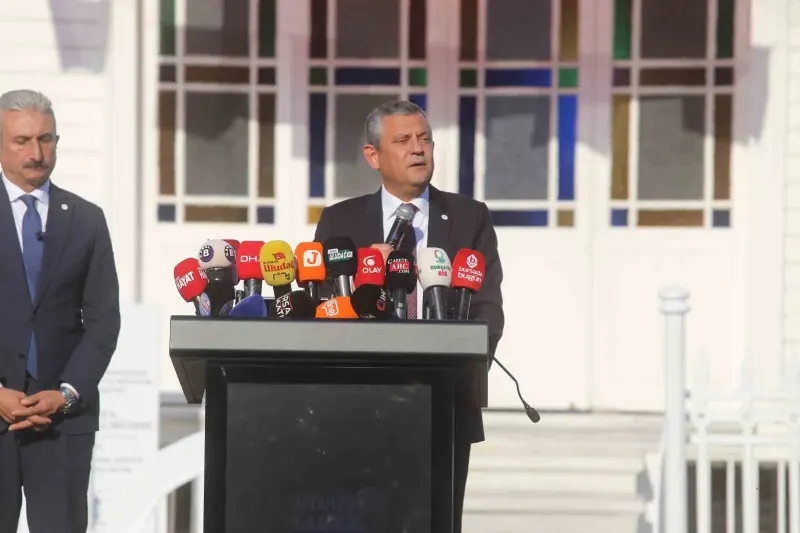 Özgür Özel Mudanya Mütarekesi’nin Yıl Dönümü Programında Vatandaşlarla Buluştu