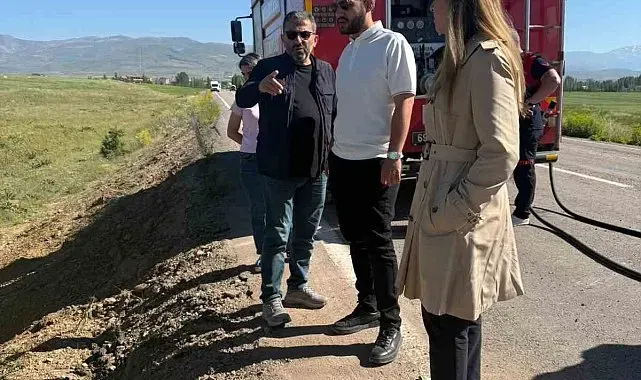 Bayburt'ta yakıt yüklü tankerin devrildiği bölgede çevresel inceleme yapıldı