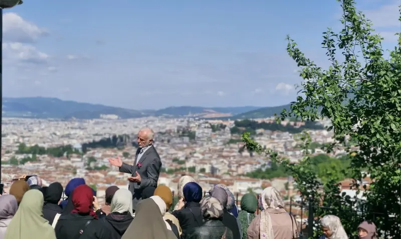 Bursa Tarihine Ve Manevi Mirasına Yolculuk Düzenlendi