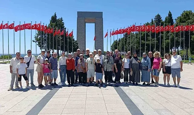 Burhaniyeliler Büyükşehir desteğiyle Çanakkale ziyareti yaptı