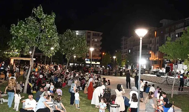 Siverek'te sıcak yaz akşamlarında sıra gecesi etkinliği