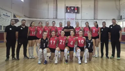 Turgutlu Belediyesi Kadın Voleybol Takımı Deplasmanda Liderlik Koltuğuna Oturdu