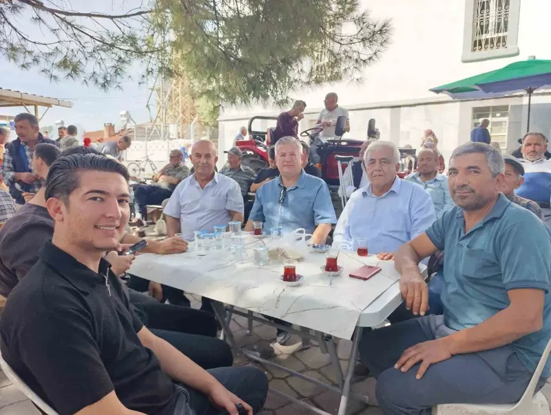 Manisa Gördes Yakaköy'de Geleneksel Köy Hayrında Vatandaşlar Buluştu