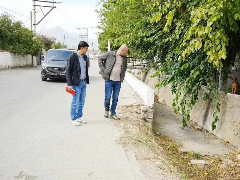 Germencik Belediye Başkanı Zencirci Tekin Mahallesi'ndeki Çalışmaları İnceledi