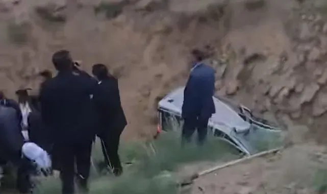 Başkale'de araç şarampole yuvarlandı: 1 ölü