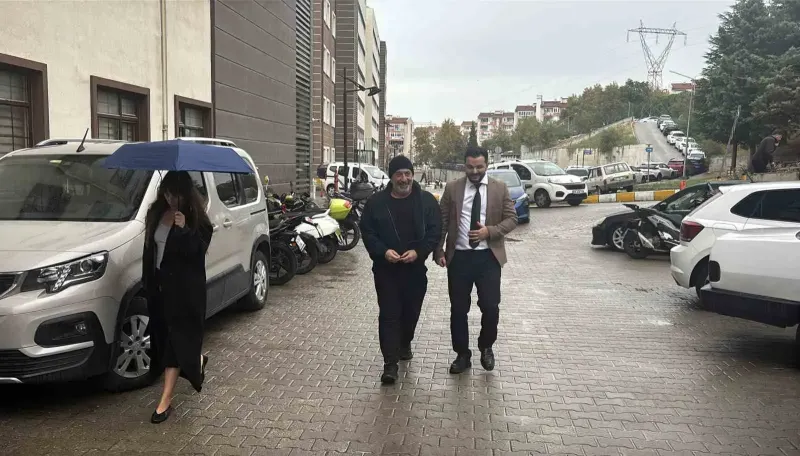 Cem Yılmaz Kontrol İçin Çanakkale'de: Sağlık Durumum Çok İyi, Sigarayı Bıraktım