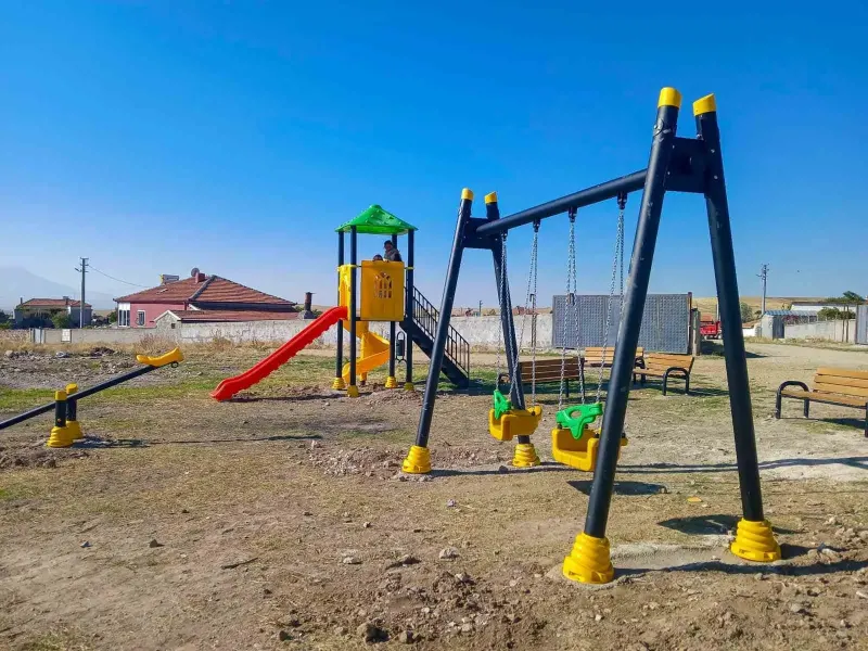 Aksaray Genelinde On Üç Köye Oyun Grubu ve Donatı Montajı Yapıldı