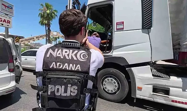 Adana'da tırda 1 milyon 800 bin uyuşturucu hap ele geçirildi
