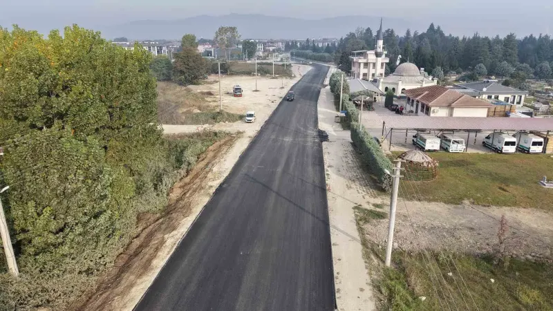 Düzce'de Gazhane Caddesi'ndeki Asfalt Çalışmaları İki Günde Tamamlandı
