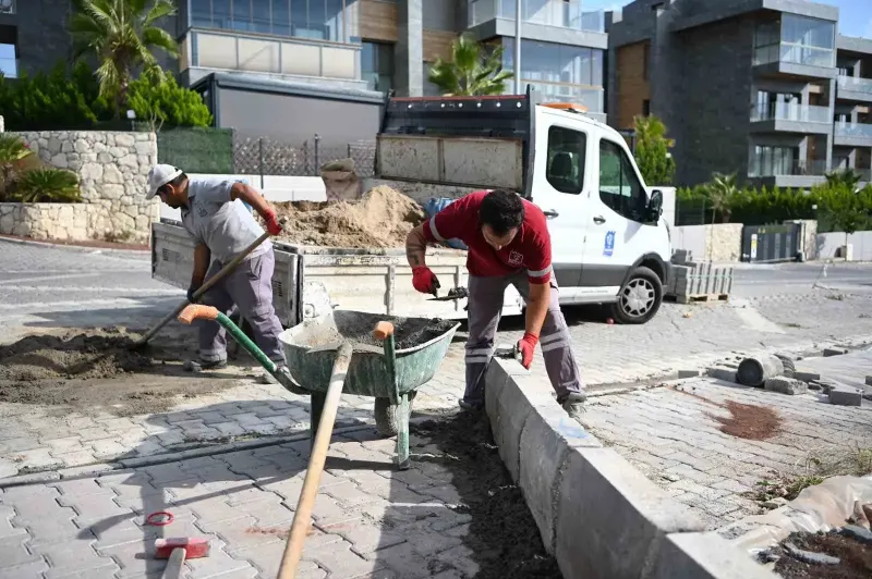 Kuşadası Belediyesi Tarafından Yol ve Altyapı Çalışmaları Sürdürülüyor