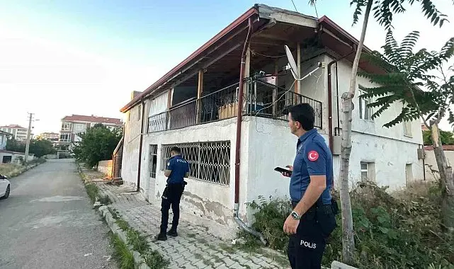 Balkondan düşen 3 yaşındaki çocuk yaralandı