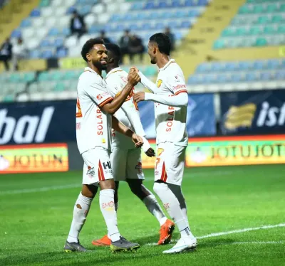 Trendyol Süper Lig Maçında Göztepe Eyüpspor Deplasmanından Farklı Galibiyetle Döndü