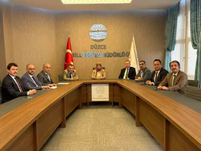 Düzce'de Taşımalı Eğitim İçin Kapsamlı Değerlendirme Toplantısı Düzenlendi