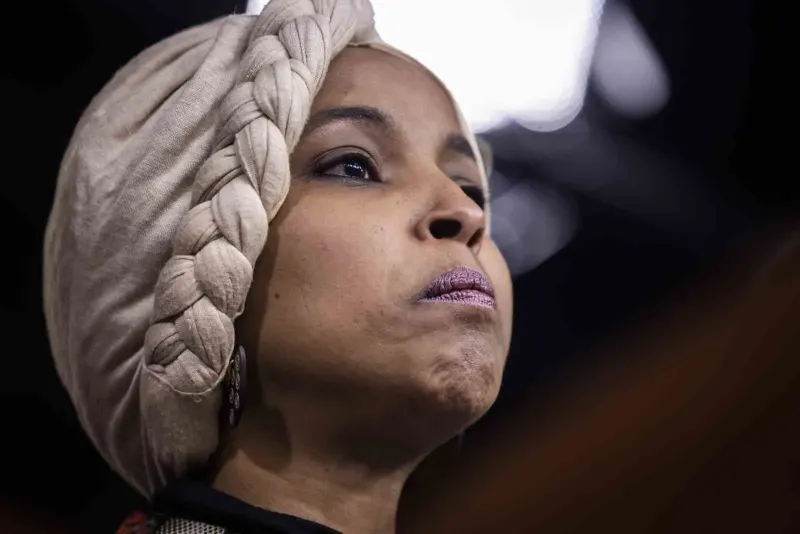 Federal Ajanlardan Somali Asıllı Kongre Üyesi Ilhan Omar'ın Evinde Arama