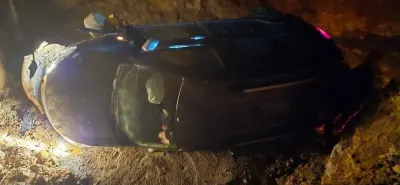Siirt Pervari Yolunda Hafif Ticari Araç Takla Attı: Anne ve Oğlu Yaralandı