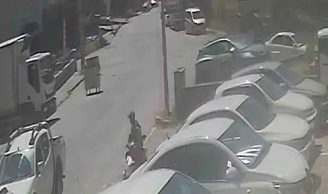 Ahlat'ta çöp konteyneri caddeyi birbirine kattı