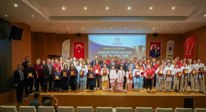 Bolu'da Amatör Spor Haftası Kapsamında Yılın En Başarılı Sporcuları Ödüllendirildi