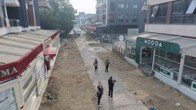 Düzce Belediyesi Tarafından Hayata Geçirilen Yeşil Yol Projesi Başladı