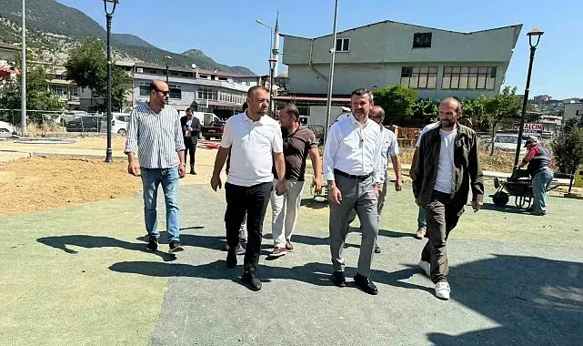 Başkan Çetinkaya yapımı süren tema parkları inceledi