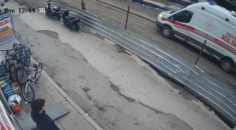 Erzincan Merkez Çarşısı İnşaatında Düşen İşçinin Tedavisi Sürüyor