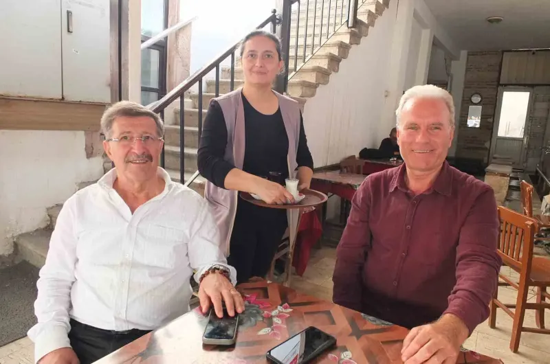 Burhaniye Kahvehanelerinde Süt Dönemi Başladı
