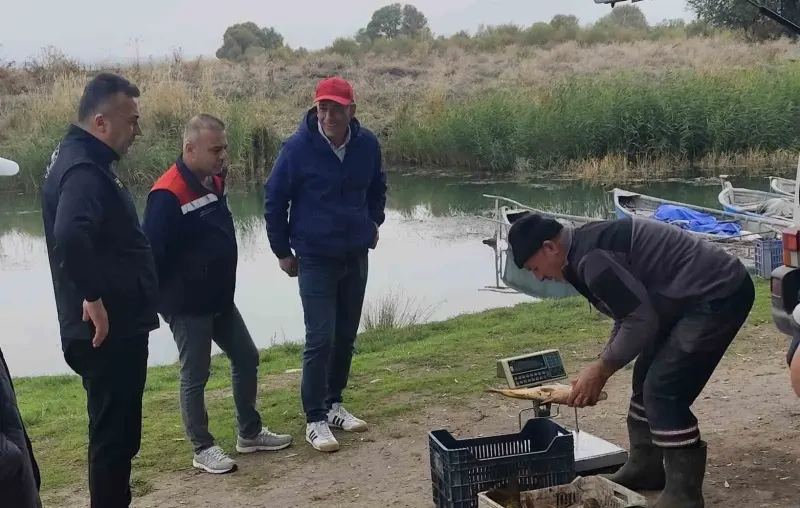 Beyşehir Gölü’nde Yasa Dışı Avcılığa Karşı Gün Boyu Sıkı Denetim