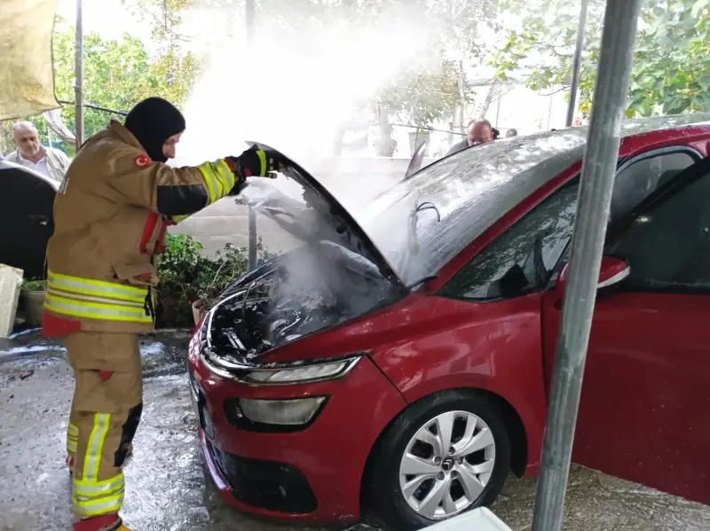 Sinop’ta Evinin Önünde Otomobilini Yıkayan Sürücünün Aracı Alev Aldı