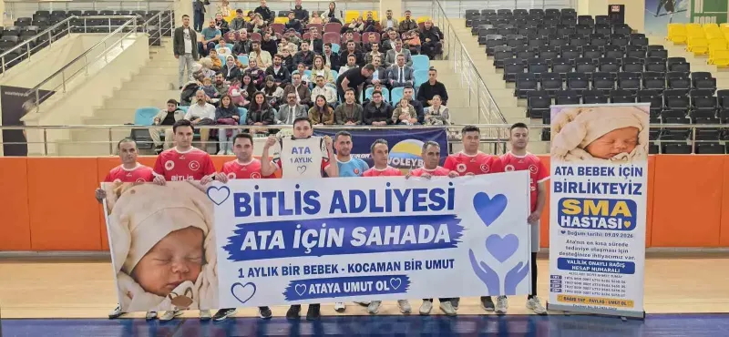 Bitlis Adliyesi SMA Hastası Ata Bebek İçin Parkeye Çıktı