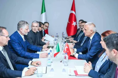 Bakan Ersoy İtalyan Mekvidaşı Giuli İle Pamukkale Bünyesinde Buluştu