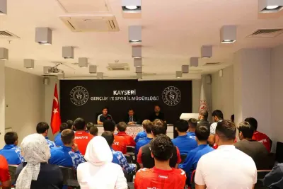 Kayseri’de Güreşçilerin Performansları Masaya Yatırıldı