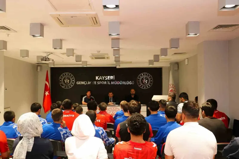 Kayseri’de Güreşçilerin Performansları Masaya Yatırıldı